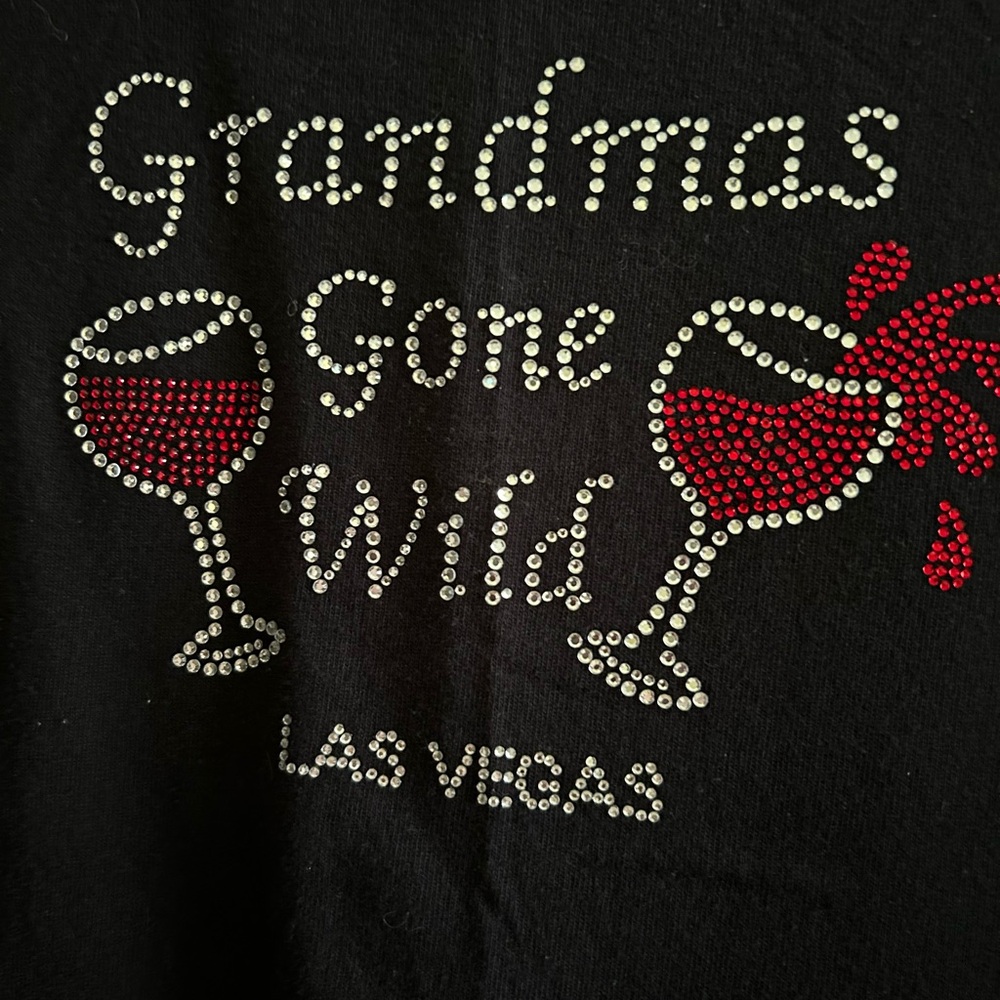 Las Vegas Tshirt with sparkling details 🍷